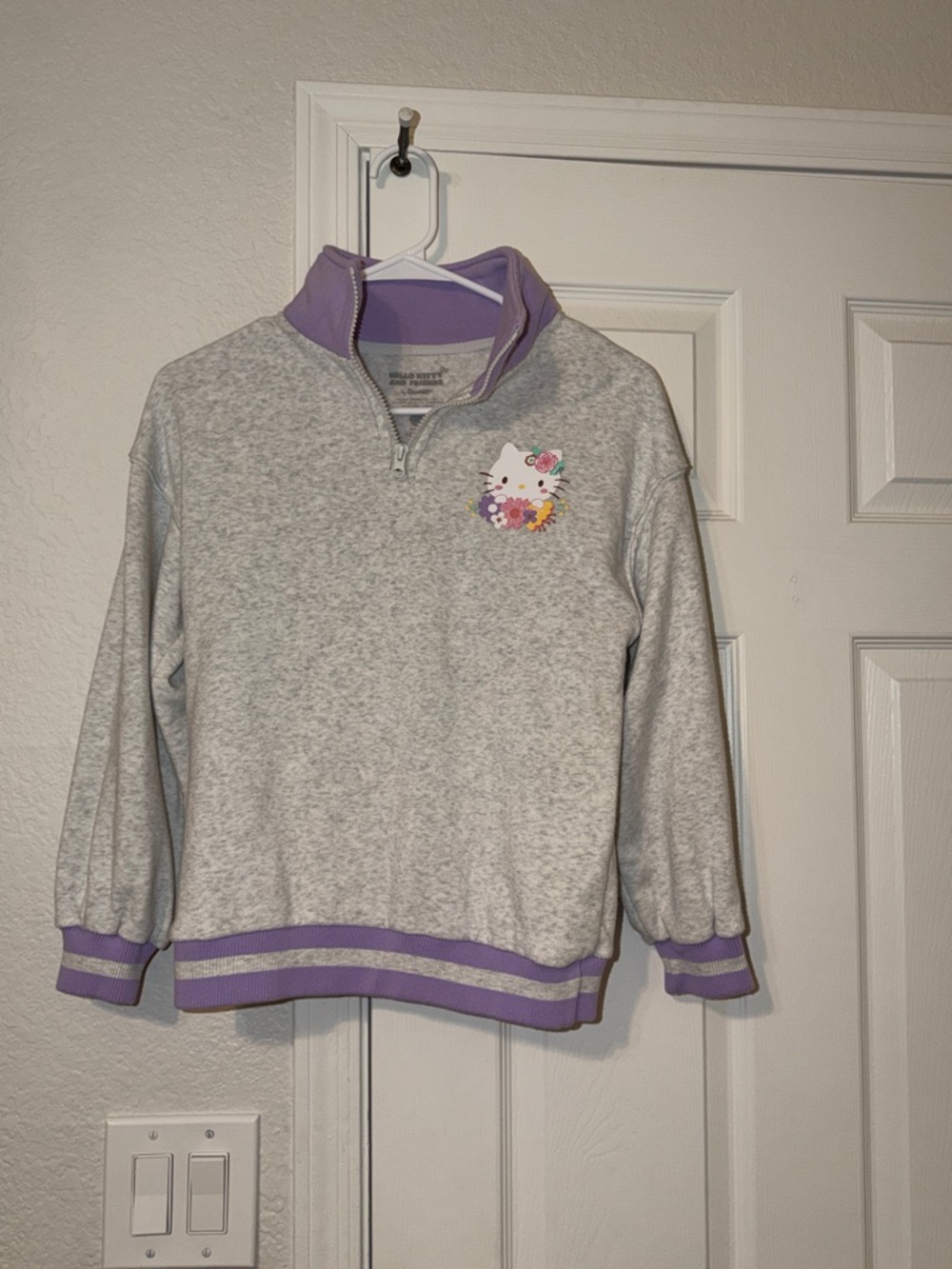 Sanrio Hello Kitty Gray & Purple Half-Zip Pullover Sweatshirt